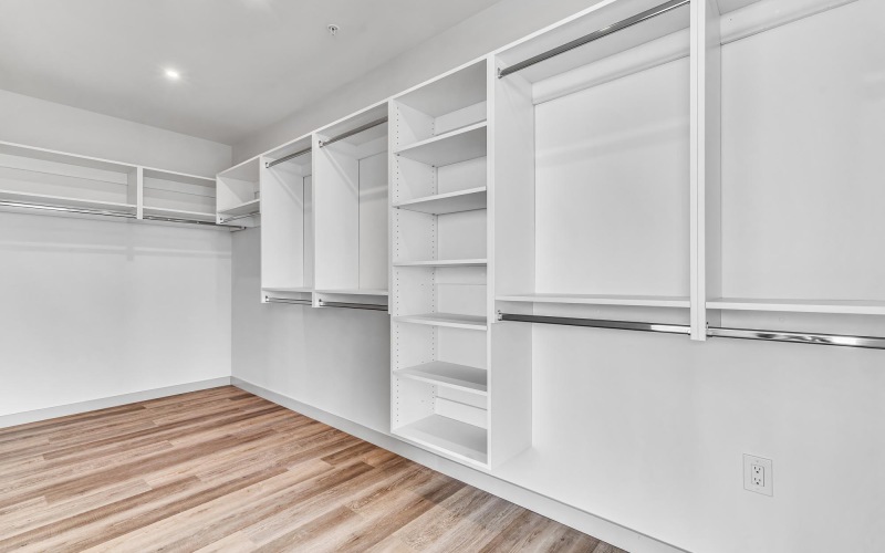 Custom Closet at Stella in West Midtown Atlanta